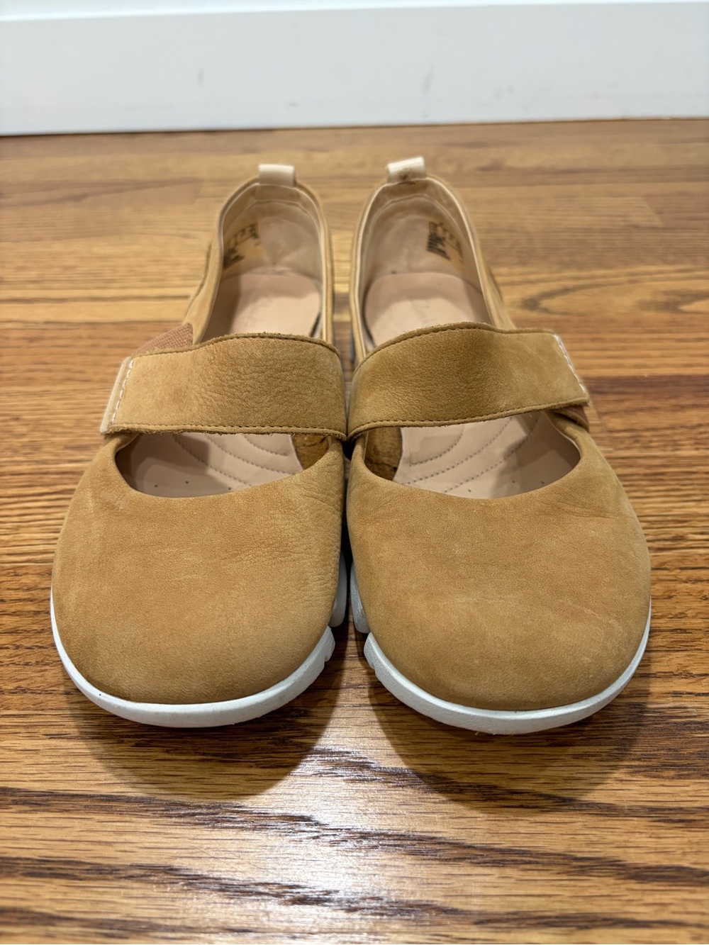 Clarks Trigenic Tan Mary Jane Slip-On Flats Walking Shoes Arch Support (7)